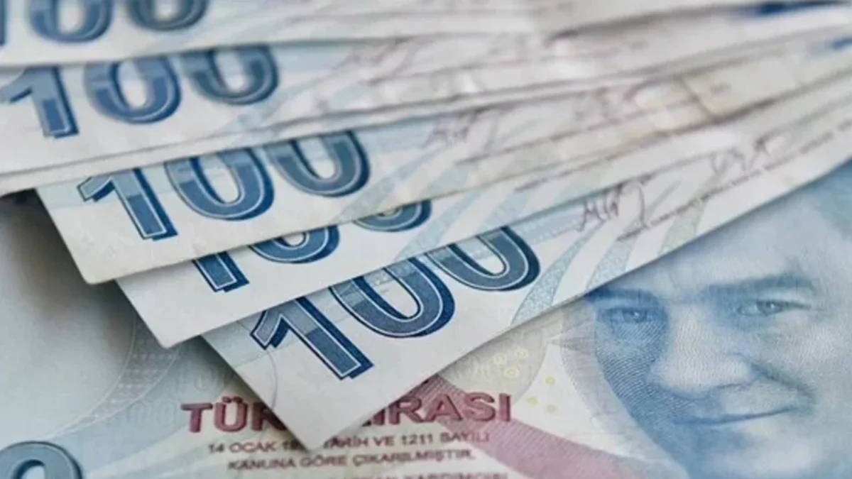 Bankalardan 300 Bin TL Bayram Kredisi! 24 Ay Geri Ödemeli Plan Duyuruldu - Ekonomi Haberleri